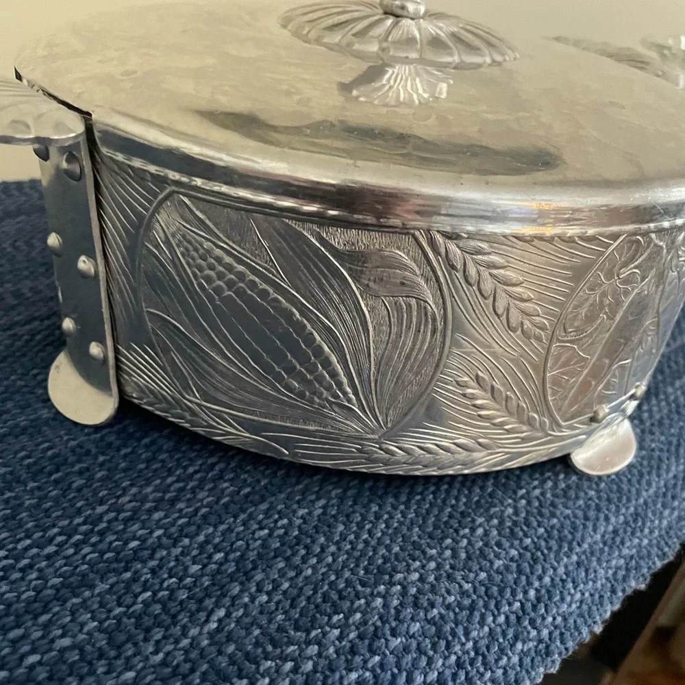 Rare, Vintage Crown Forged Aluminum Casserole Holder with Pyrex Dish